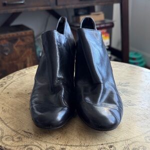 Bandolino Sleek Black Ankle Booties